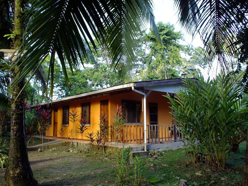 Cabinas Caribe Luna 까위따 외부 사진